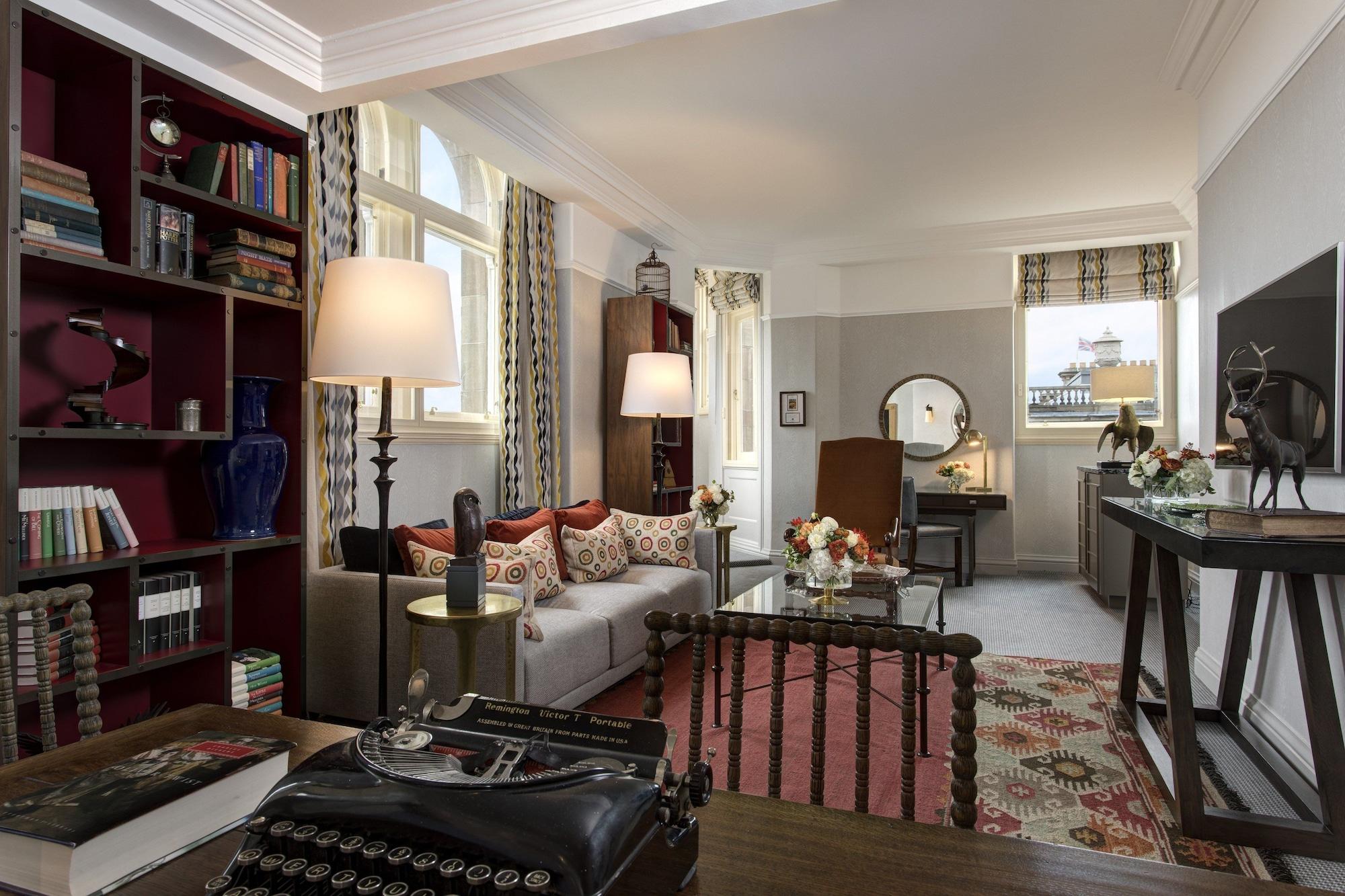 The Balmoral Hotel Edinburgh Exterior photo The interior of a suite at the hotel