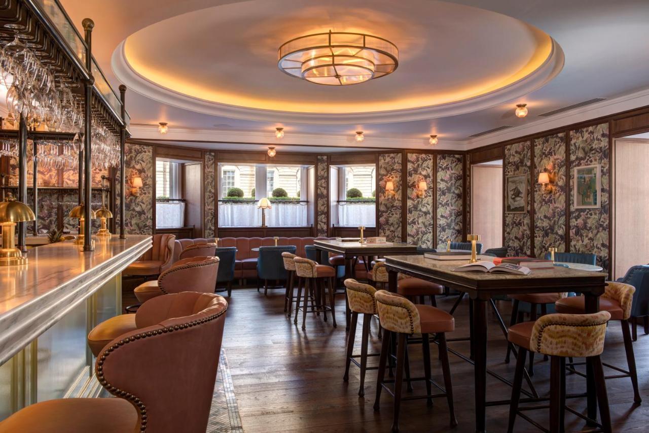 The Balmoral Hotel Edinburgh Exterior photo The bar at the Ivy, St John's Wood